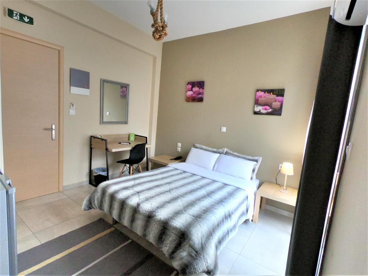 Achillion Hotel Piraeus Luaran gambar