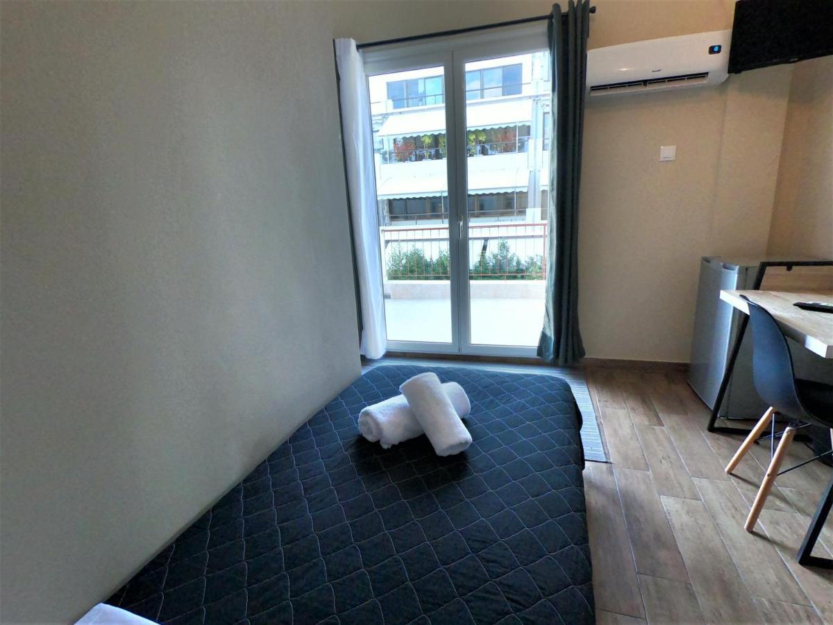 Achillion Hotel Piraeus Luaran gambar