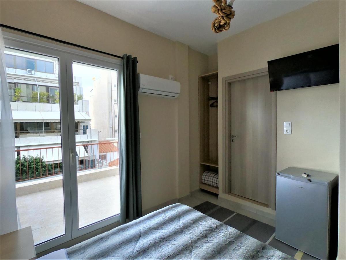 Achillion Hotel Piraeus Luaran gambar