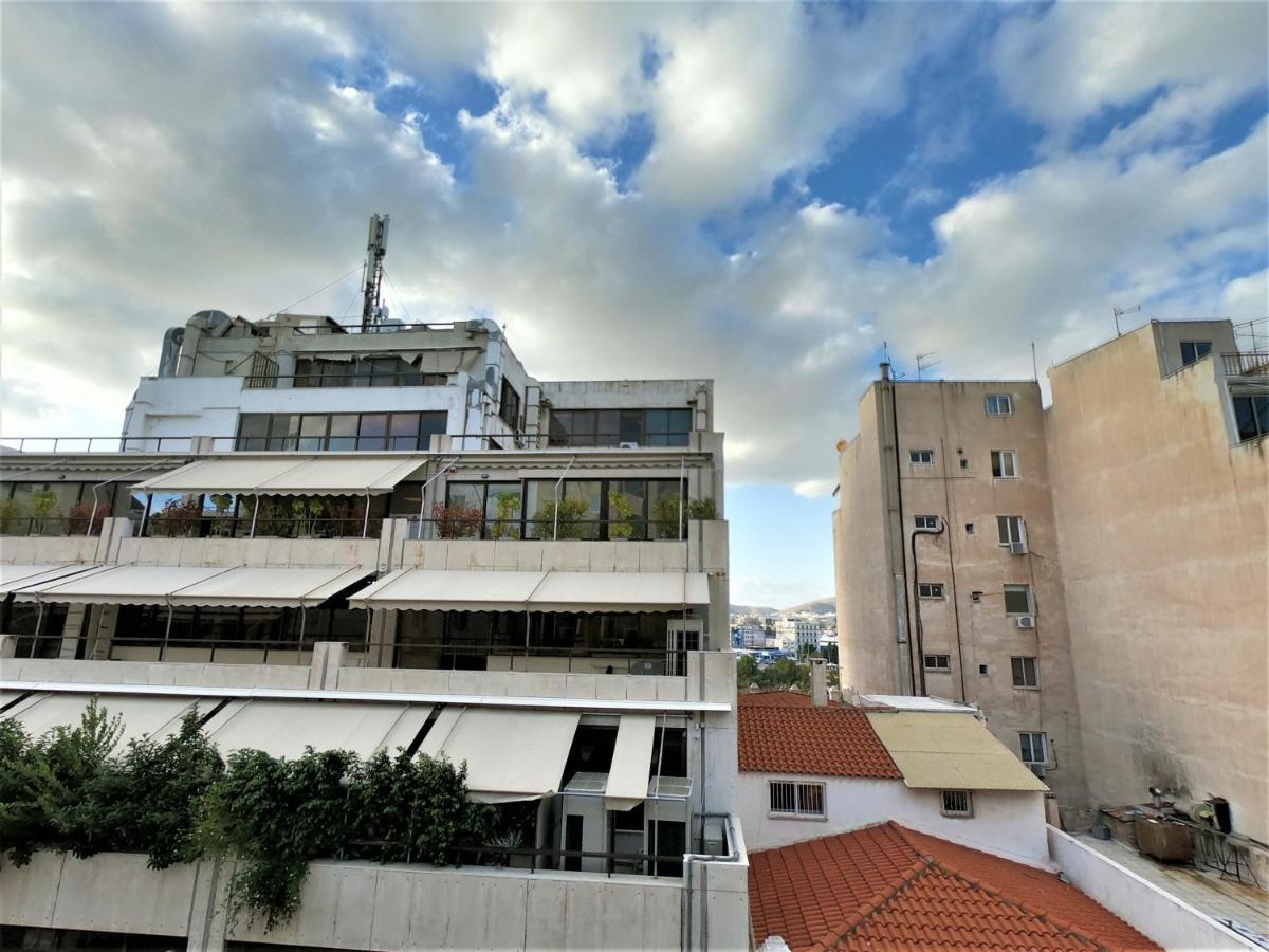 Achillion Hotel Piraeus Luaran gambar