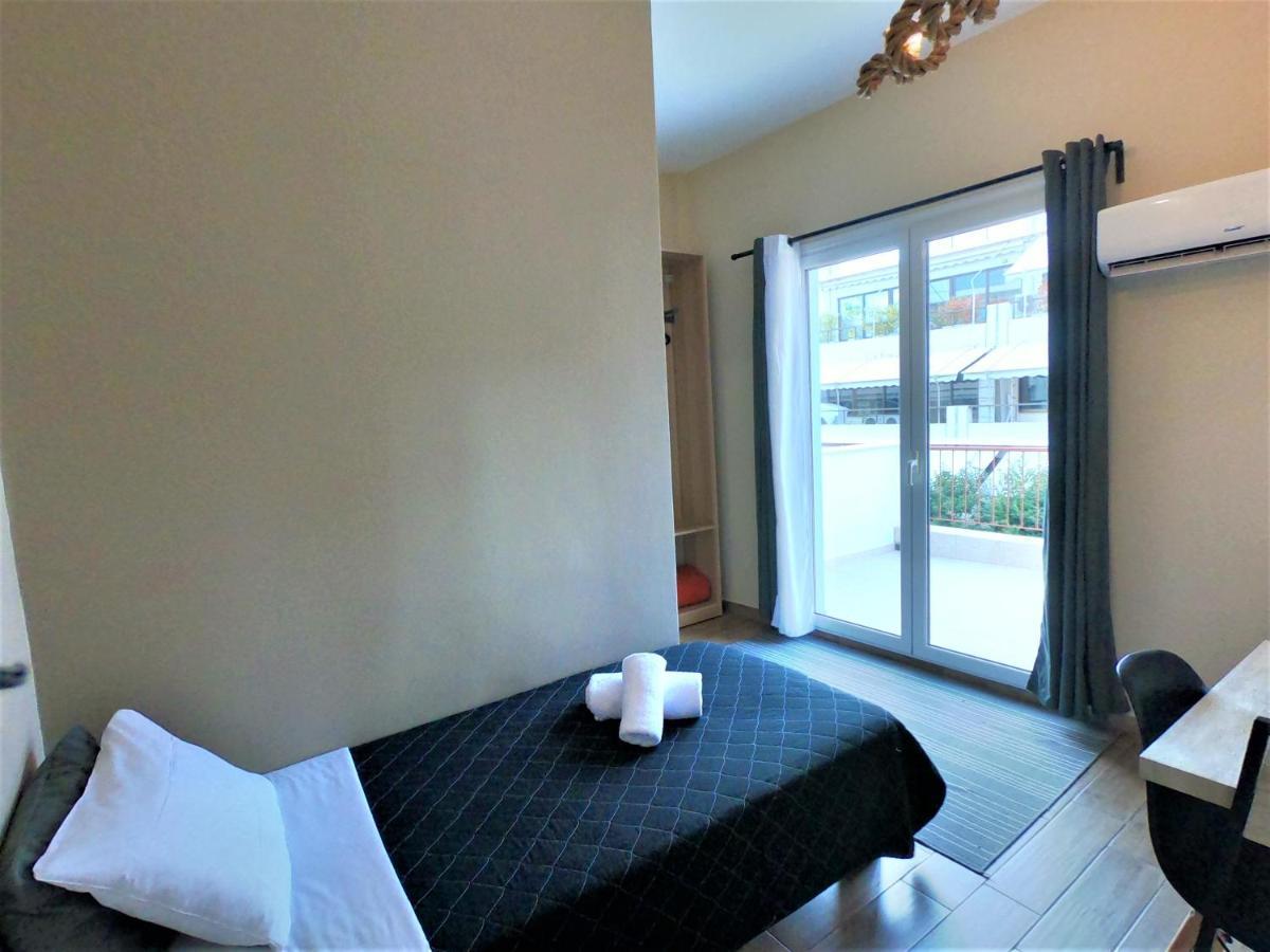 Achillion Hotel Piraeus Luaran gambar