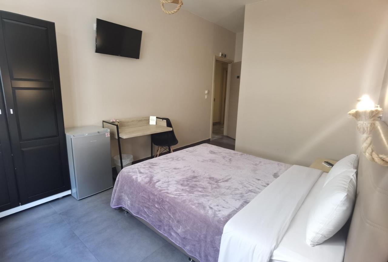 Achillion Hotel Piraeus Luaran gambar