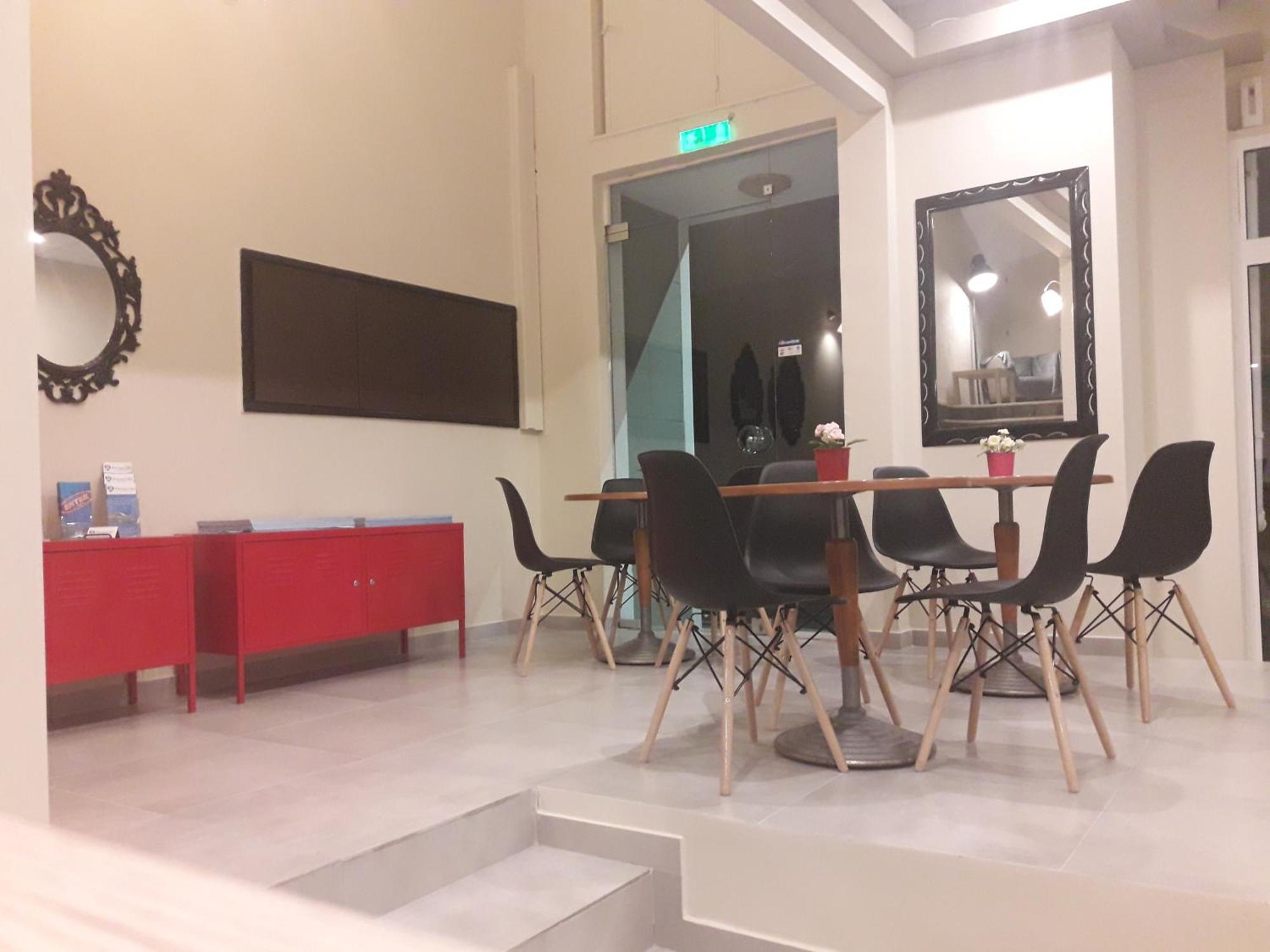 Achillion Hotel Piraeus Luaran gambar
