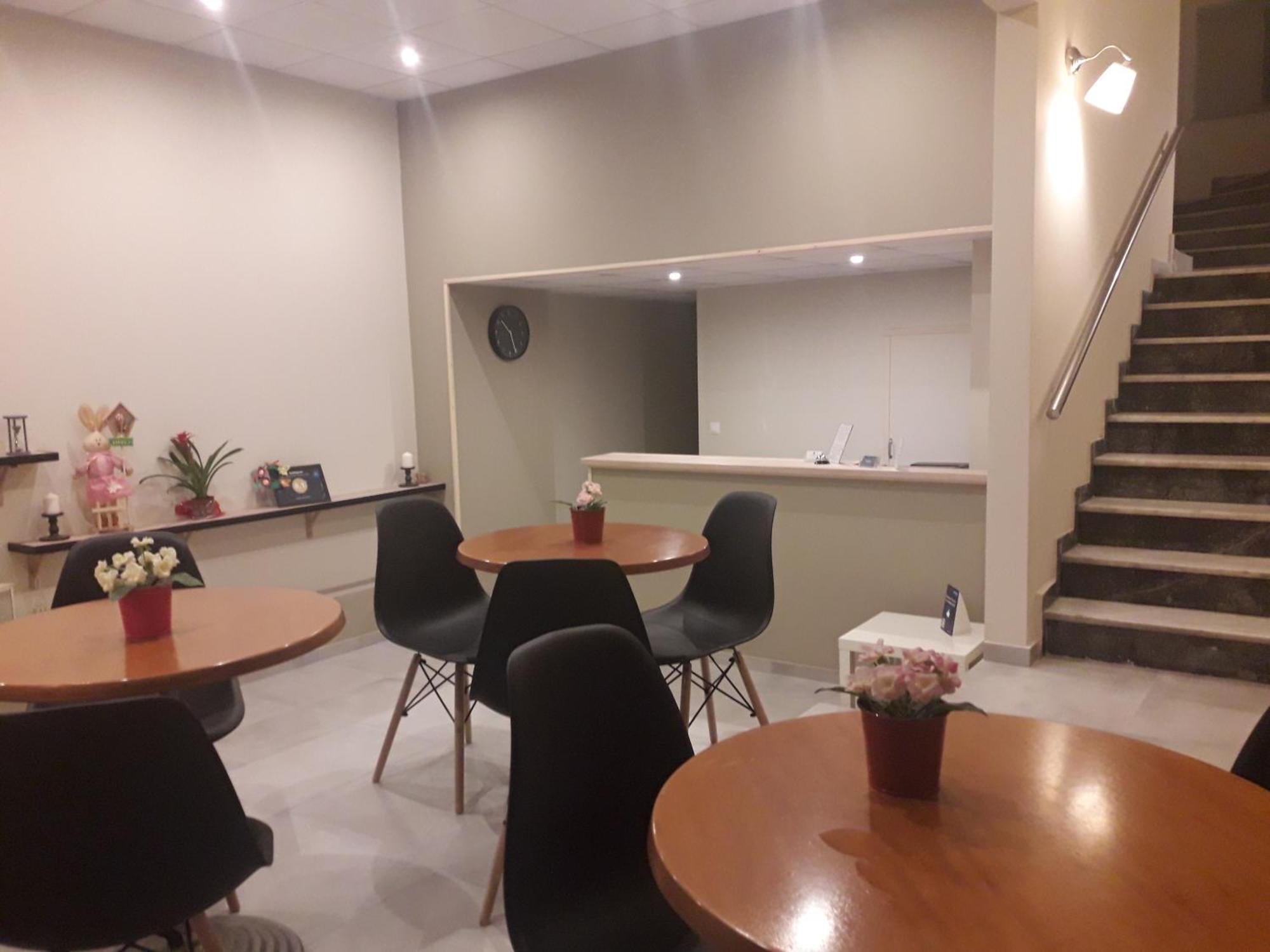 Achillion Hotel Piraeus Luaran gambar