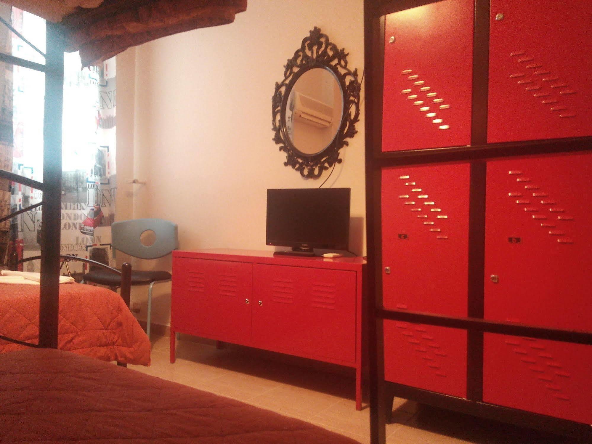 Achillion Hotel Piraeus Luaran gambar