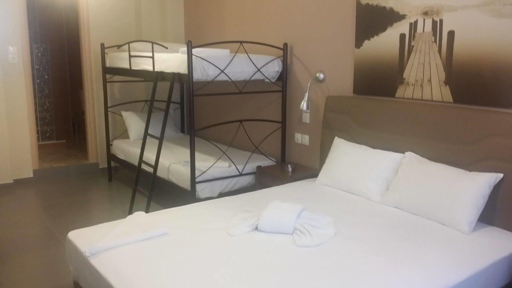 Achillion Hotel Piraeus Luaran gambar