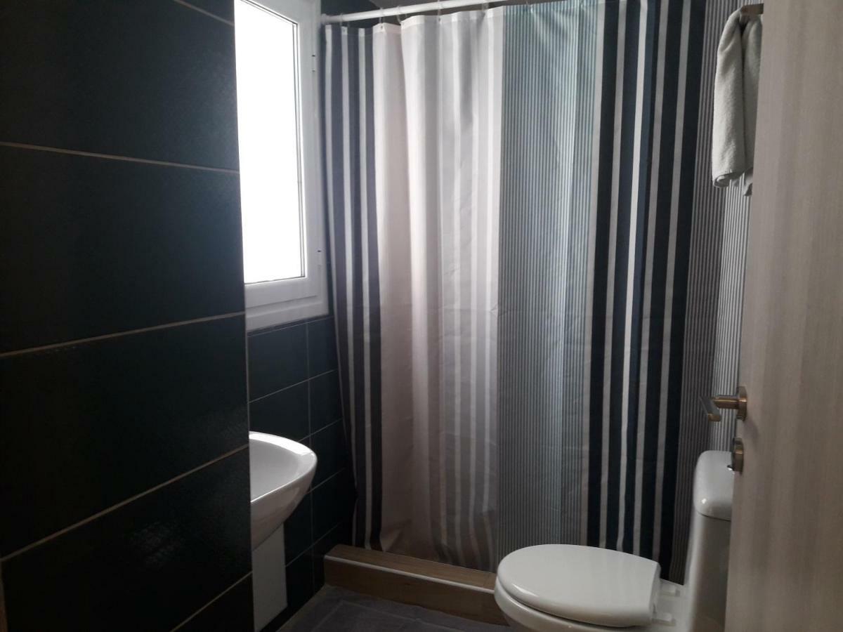 Achillion Hotel Piraeus Luaran gambar